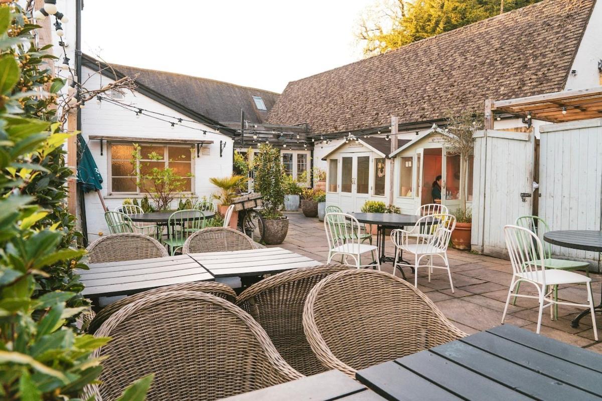 The Prestbury Annexe Lägenhet Cheltenham Exteriör bild